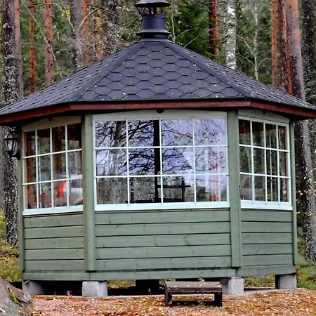 Kapiaisen Lomamokit Halmeniemi