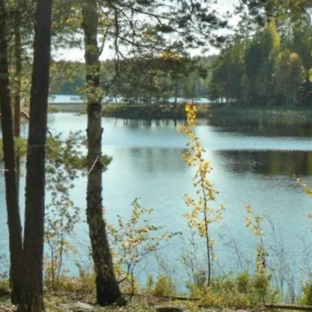 Kapiaisen Lomamokit Semesterbostad Halmeniemi